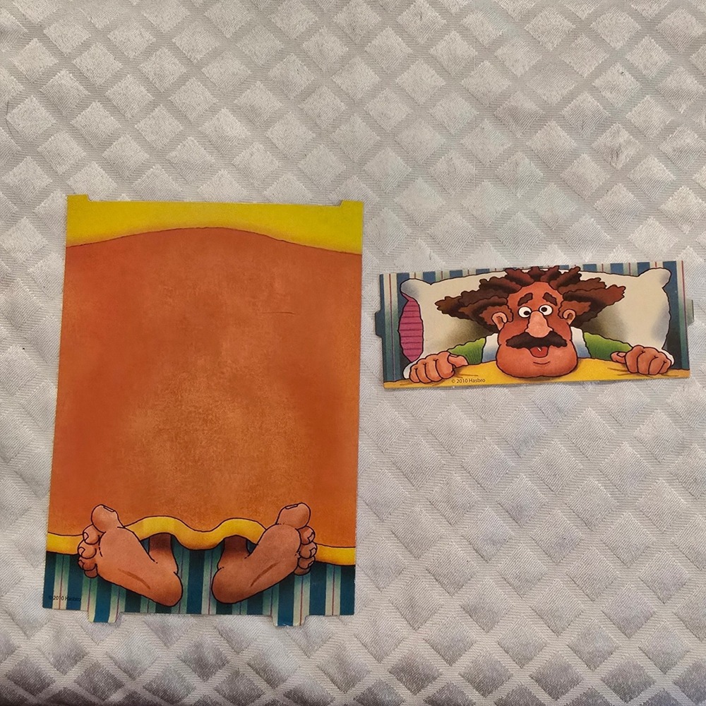 Hasbro Bed Bugs Game Replacement Parts Cardboard Bed Insert & Headboard 2010